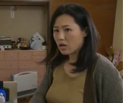 沢村ゆうみ・美熟女が元夫に迫られ犯される